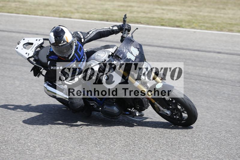 /30 23.06.2025 Get Faster Caremotion ADR/Rider Academy gruen/14